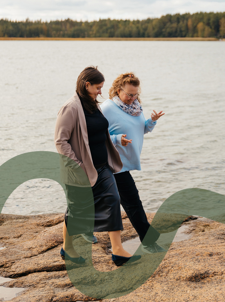 Rantakuva juttuhetki